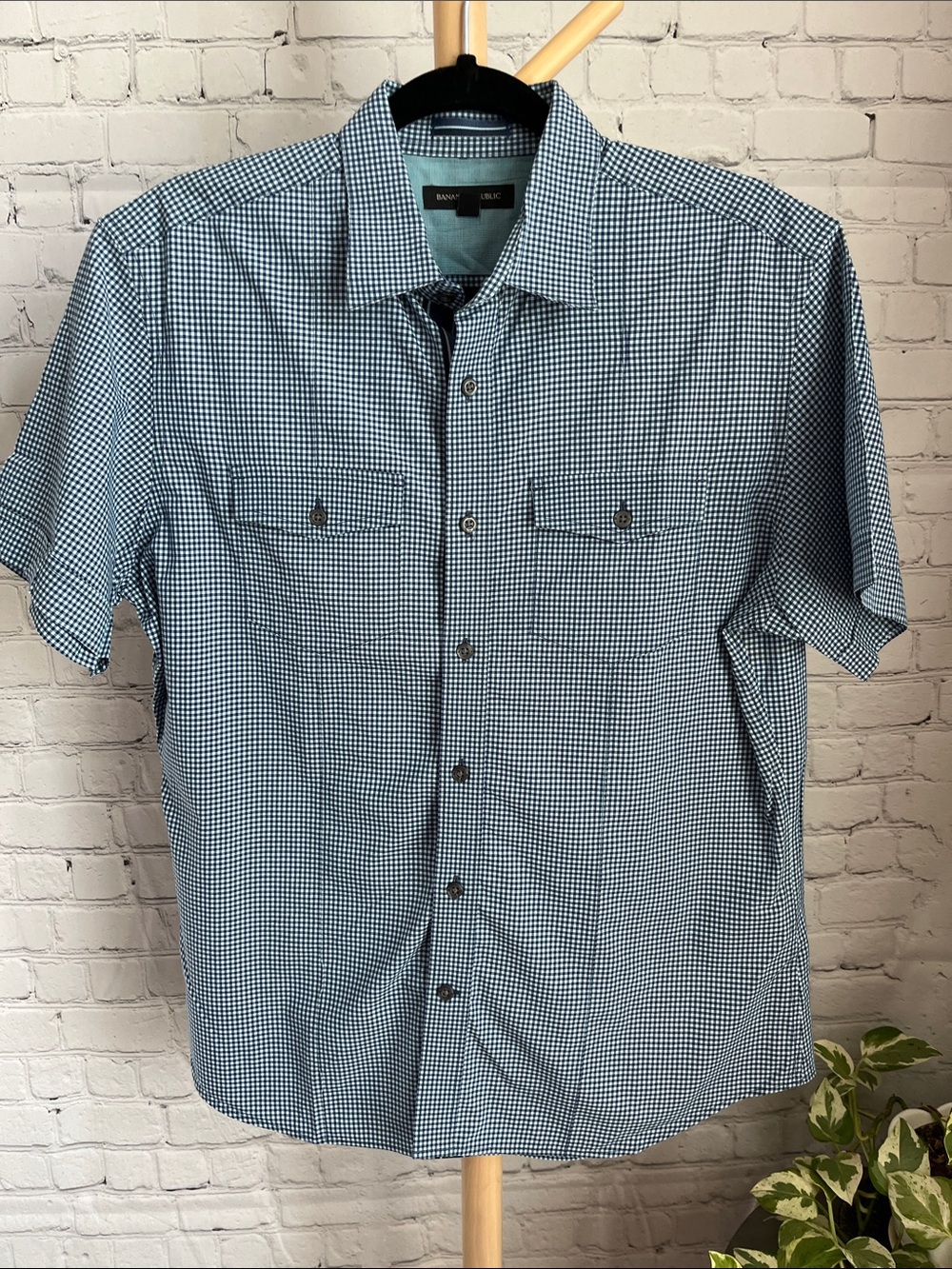 Banana Republic Men's Blue Gingham Short-Sleeve Button-Down